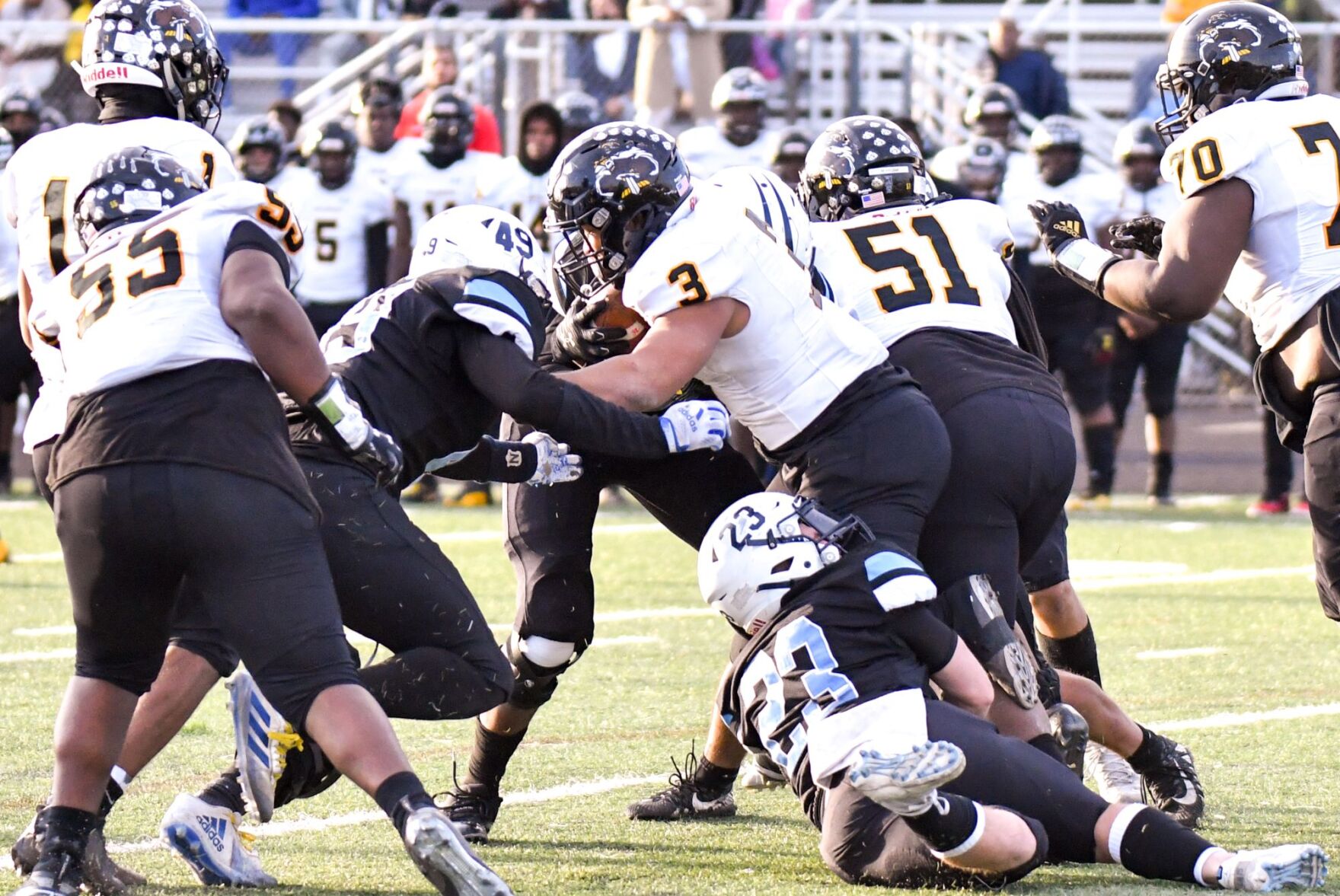 SB vs HS football semis_16.jpg